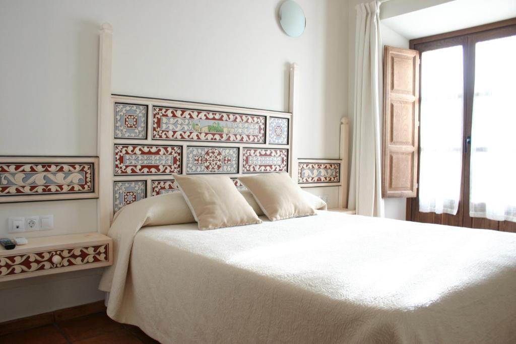 Hostal Santa Maria De Ubeda Экстерьер фото